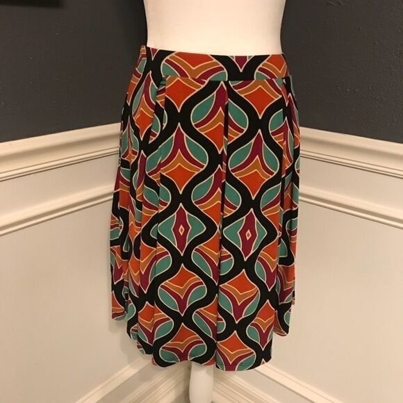 LulaRoe Madison Skirt - Picture 4 of 5